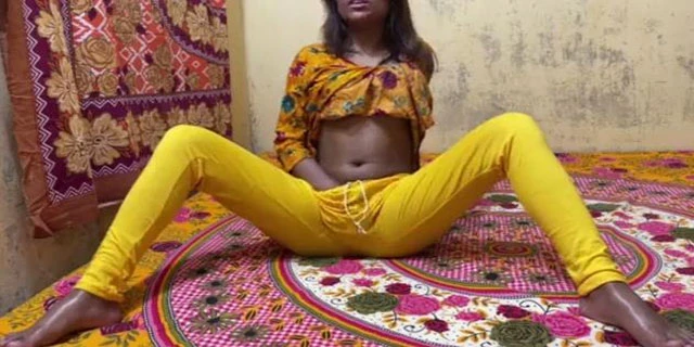 हरामी दीदी अपनी चूतिया भाई से चूत चुदवाई गाली देके वीडियो