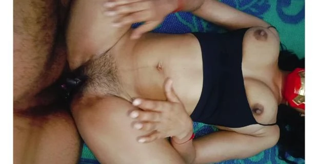 बिहारी वाइफ की चूत में लंड की सुपड़ी घुसा दी हिंदीक्सक्सक्स बीएफ वीडियो