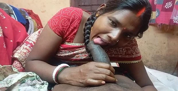 देहाती बंगाली भाभी काला लंड चूसकर माल निकाली वीडियो