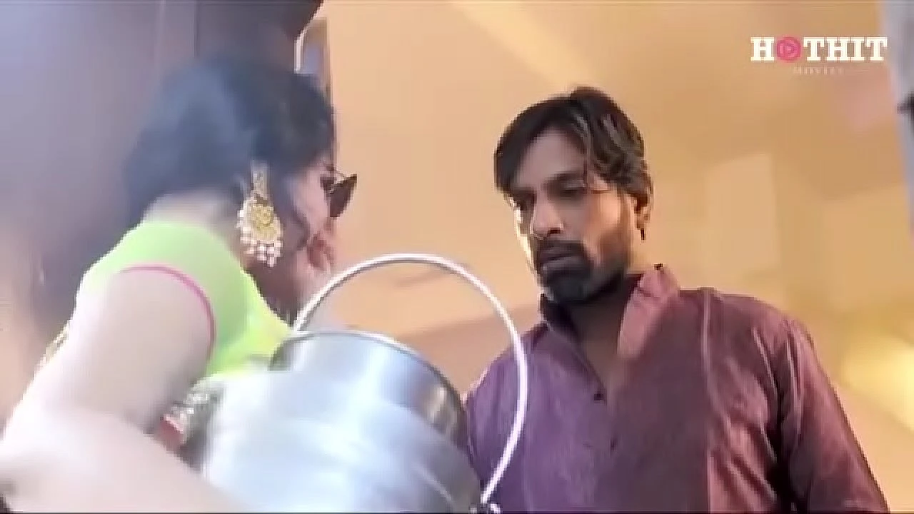 दूधवाली भाभी की मज़ेदार चुदाई वीडियो