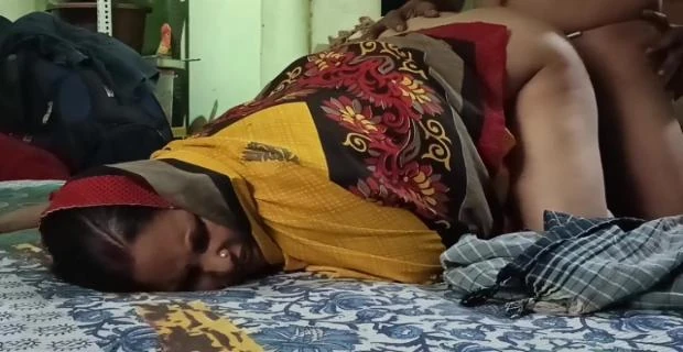 घूँघट में भाभी की चूत चोदा घोड़ी बनाकर देहाती क्सक्सक्स बीएफ वीडियो