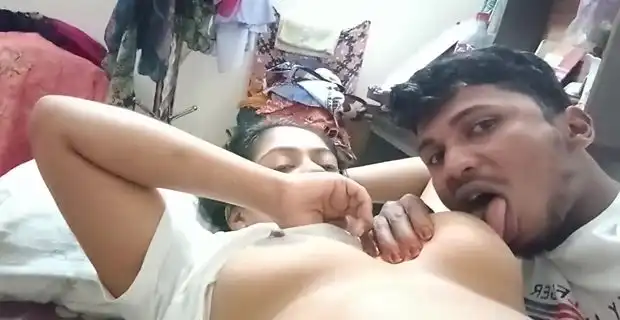 फ्री हिंदी पोर्न वीडियो नंगी लड़की की चूत चुदाई