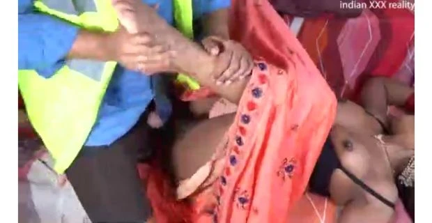 हॉट भाभी को पटाकर मजदुर ने कट्टर सेक्स किया वीडियो