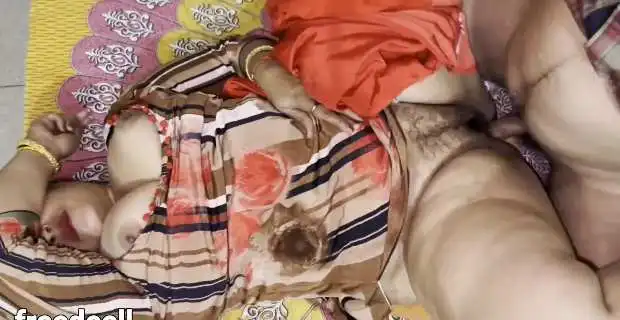 कानपूर वाली सविता भाभी चूत चुदाई देवर साथ हिंदी एमएमएस वीडियो