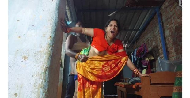 तमिल देहाती वाइफ की गांड़ चोदा पड़ोसी मर्द घर आकर वीडियो